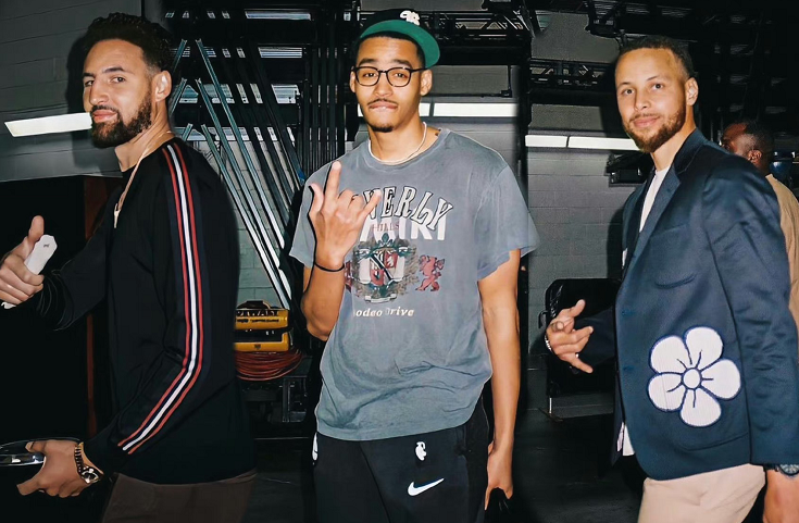 爱游戏娱乐关键时刻奥兰多魔术调整名单以备NBA常规赛；更衣室发声环节打磨；话题不断；团队化学反应显著的简单介绍